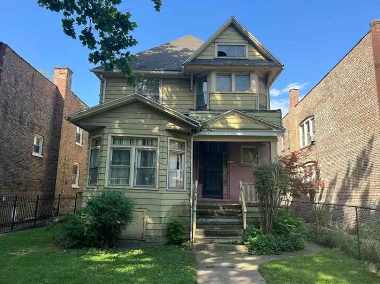 Single-family house For Sale in 6834, South Harper Avenue, Chicago, Illinois