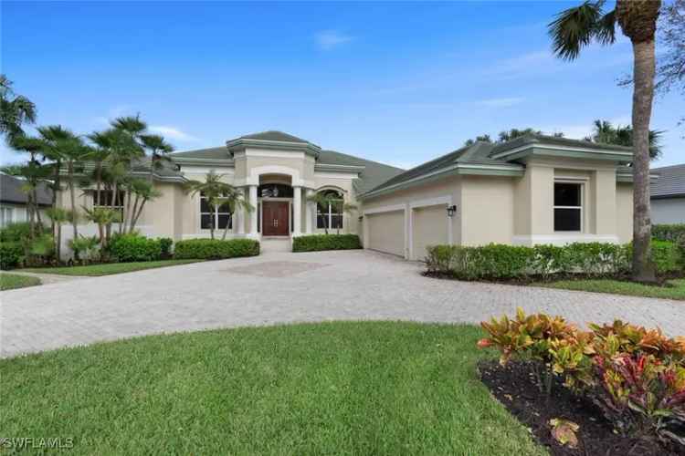 Single-family house For Sale in Bonita Springs, Florida