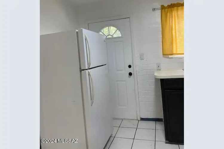 Duplex For Sale in Nogales, Arizona