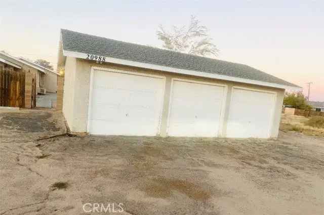 Multi-family house For Sale in Apple Valley, California