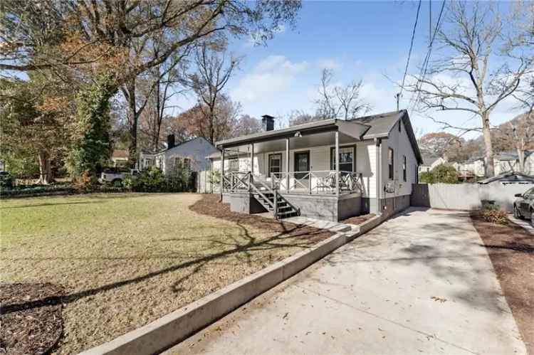 Single-family house For Sale in 777, Forrest Street Northwest, Atlanta, Georgia