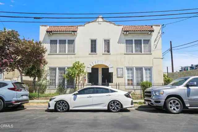 Single-family house For Sale in Los Angeles, California