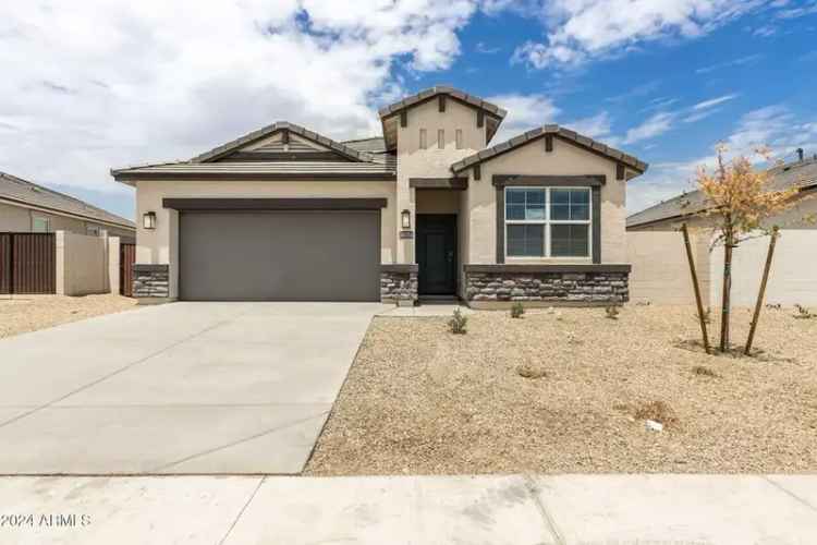 Single-family house For Sale in 1447, South 239th Drive, Buckeye, Arizona