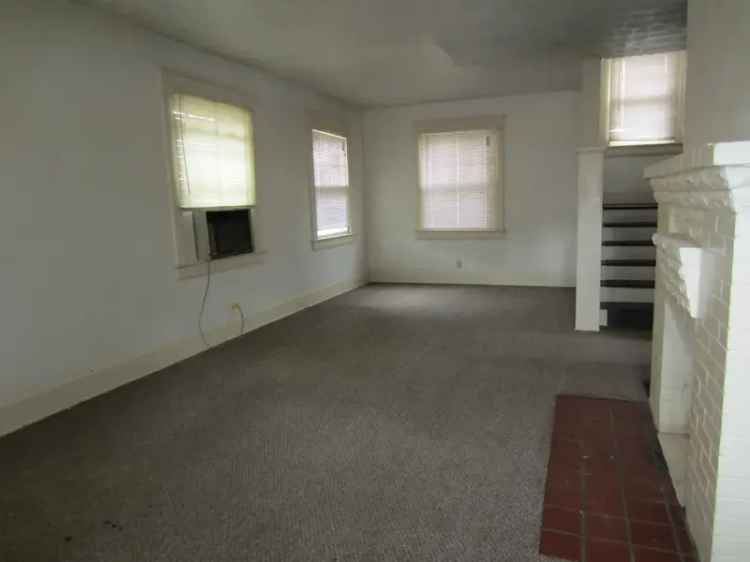 Home for Rent Near Campus - Washer Dryer Included