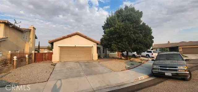 Single-family house For Sale in 14527, Yarrow Court, Adelanto, California