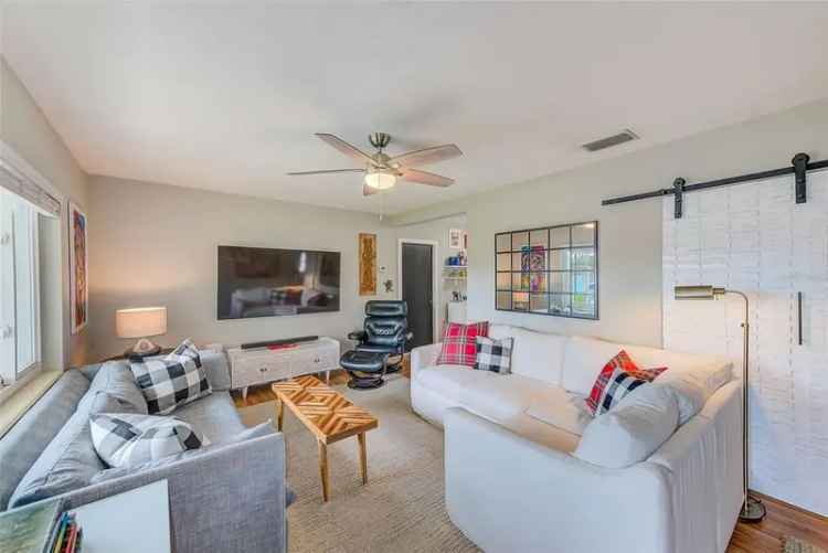 Single-family house For Sale in 5275, 32nd Avenue North, Saint Petersburg, Florida