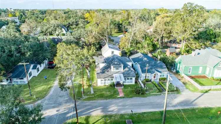 Single-family house For Sale in 618, West Lang Street, Alvin, Texas