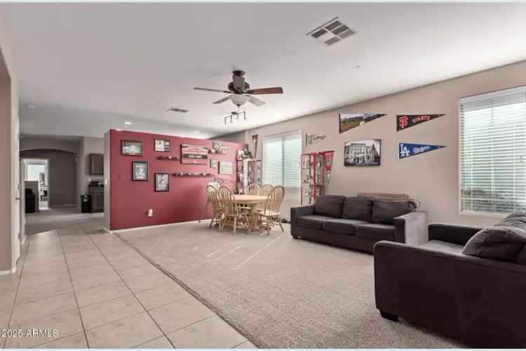 Single-family house For Sale in 18239, North Cook Drive, Maricopa, Arizona