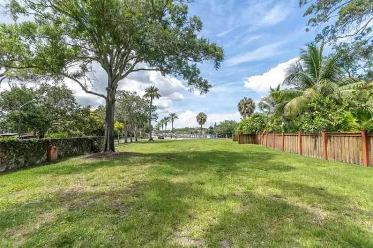 Land For Sale in 1956, Coffee Pot Boulevard Northeast, Saint Petersburg, Florida