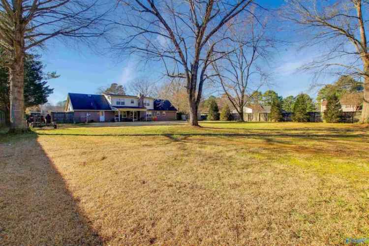 Single-family house For Sale in 4604, Tomahawk Trail Southeast, Decatur, Alabama