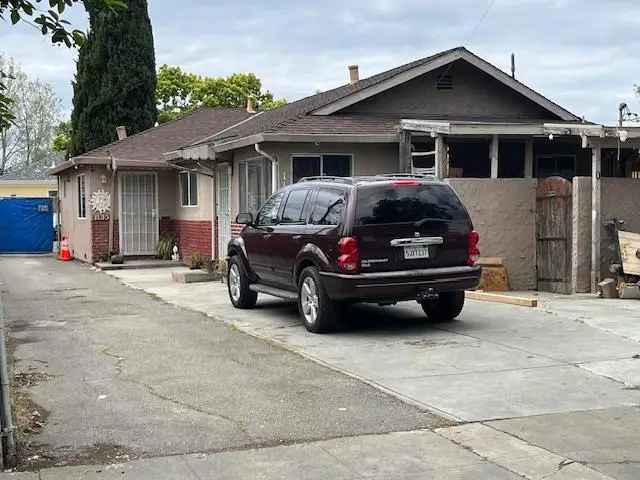 Multi-family house For Sale in 1131, South 10th Street, San Jose, California