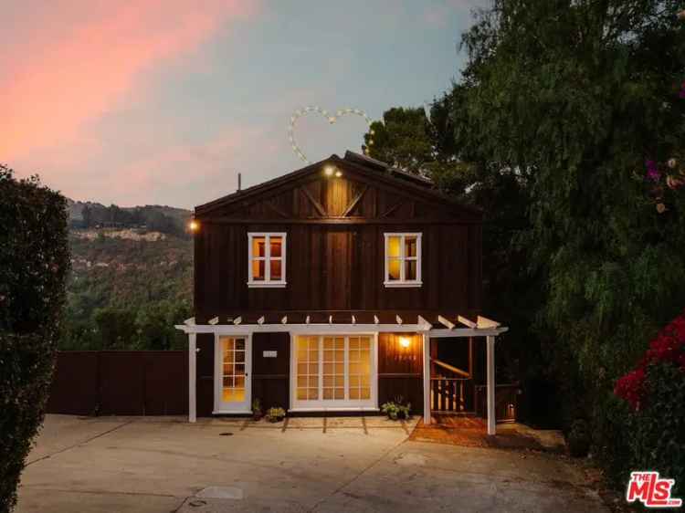 Single-family house For Sale in 19502, Bowers Drive, Topanga, California