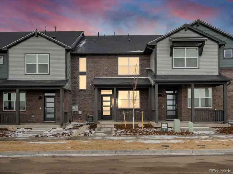 Single-family house For Sale in Aurora, Colorado