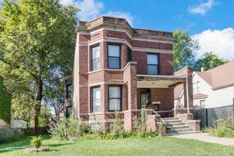 Multi-family house For Sale in 9976, South Winston Avenue, Chicago, Illinois