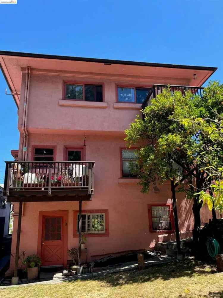 Multi-family house For Sale in 621, East 21st Street, Oakland, California