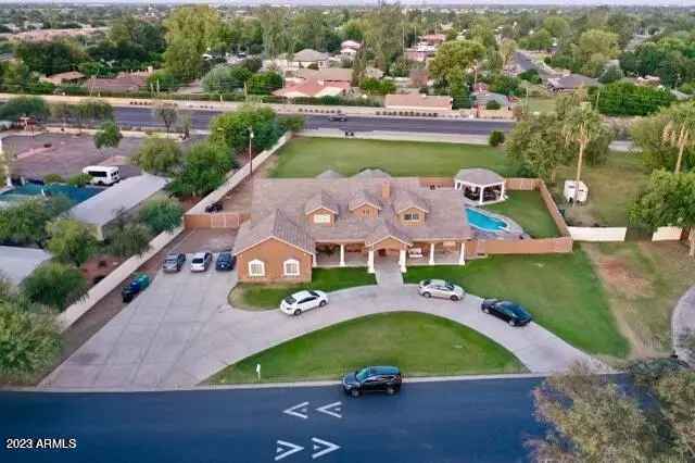 Single-family house For Sale in 1060, South Robin Lane, Mesa, Arizona