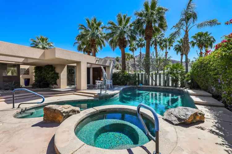 Single-family house For Sale in Indian Wells, California