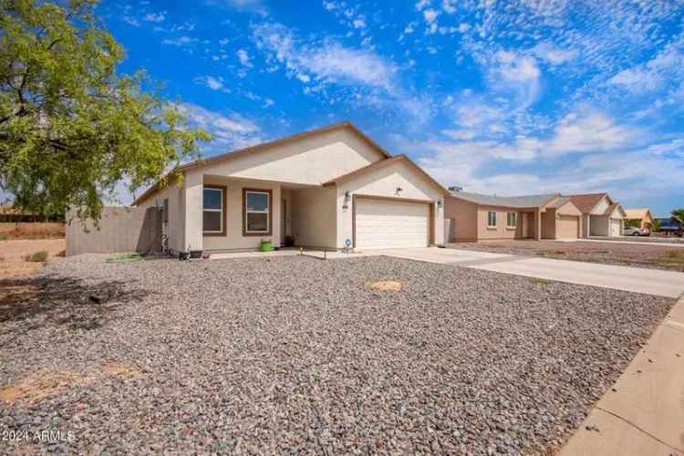 Single-family house For Sale in Arizona City, Arizona