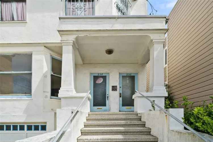 Multi-family house For Sale in 254;256, 8th Avenue, San Francisco, California