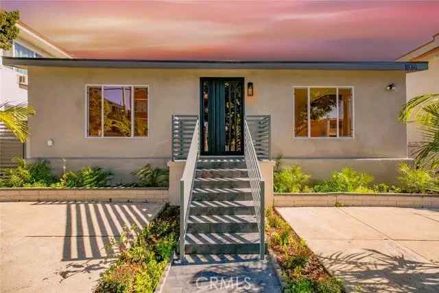 Single-family house For Sale in 1832, North Alexandria Avenue, Los Angeles, California