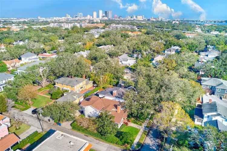 Single-family house For Sale in 2433, West Watrous Avenue, Tampa, Florida