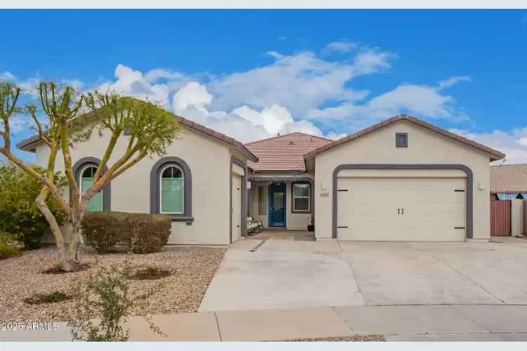 Single-family house For Sale in 24147, North 165th Lane, Surprise, Arizona