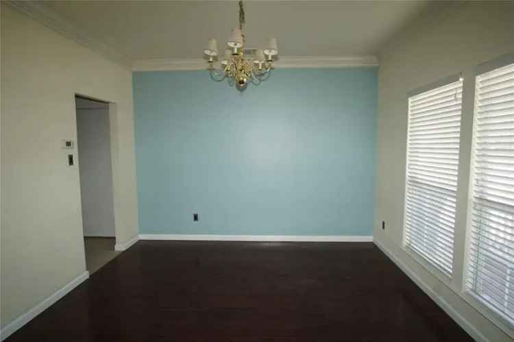 Single-family house For Rent in Arlington, Texas