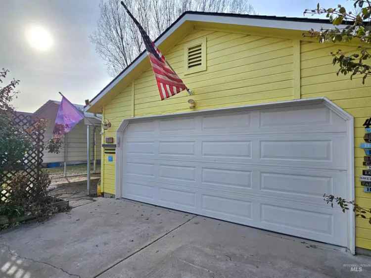 Single-family house For Sale in 469, Peak Avenue, Middleton, Idaho