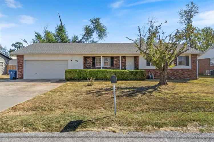 Single-family house For Sale in 708, Northwest J Street, Bentonville, Arkansas