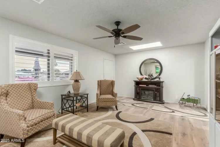 Single-family house For Sale in 8361, East Lakeview Avenue, Mesa, Arizona