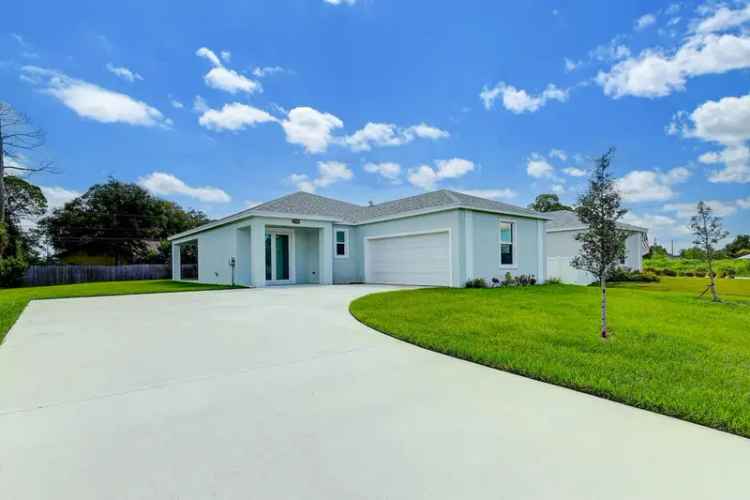 Single-family house For Sale in 1749, Southwest California Boulevard, Port Saint Lucie, Florida