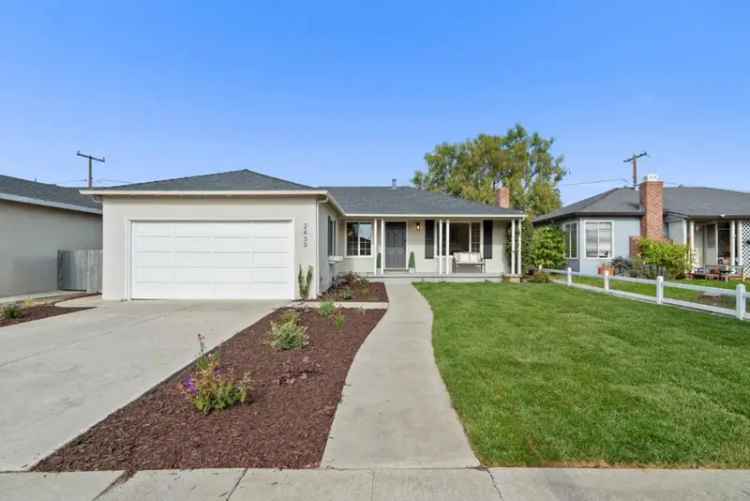 Single-family house For Sale in 2439, Fernwood Avenue, San Jose, California