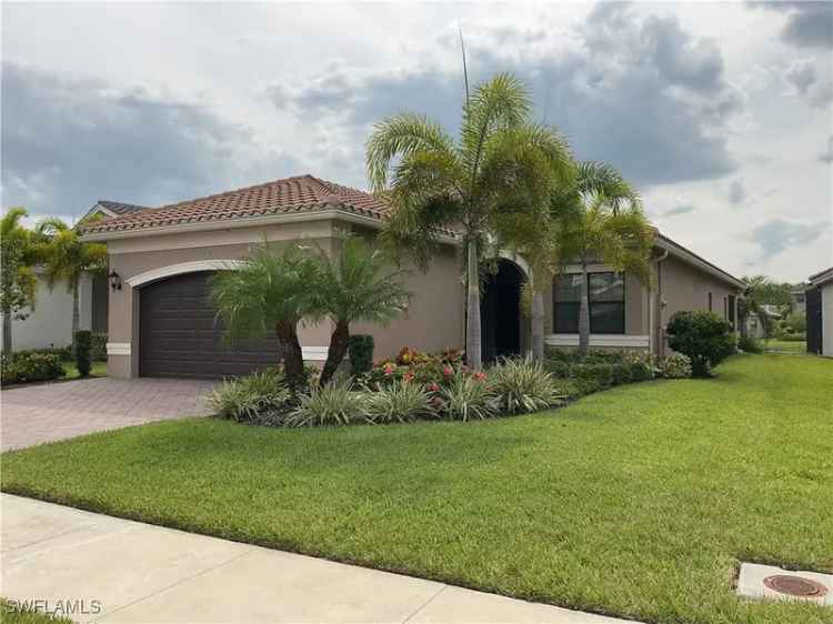 Single-family house For Sale in 11530, Foxbriar Lane, Fort Myers, Florida