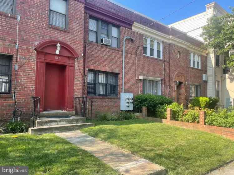 Multi-family house For Sale in 515, Franklin Street Northeast, Washington, District of Columbia