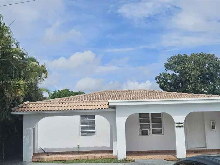 Multi-family house For Sale in 526, Southwest 64th Avenue, Miami, Florida