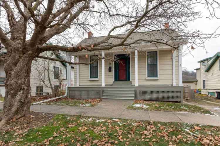 Single-family house For Sale in 209, Park Avenue, Galena, Illinois