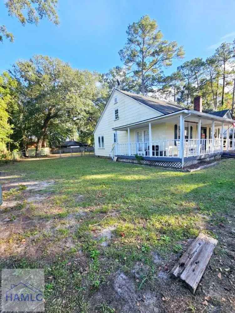 Single-family house For Sale in 614, South Main Street, Hinesville, Georgia