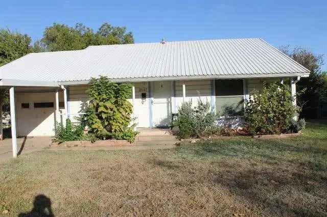 Single-family house For Sale in 2117, Jeanette Street, Abilene, Texas