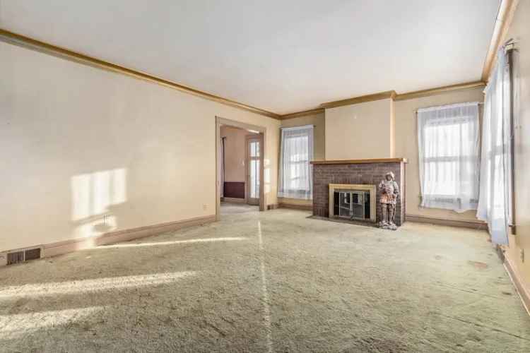 Single-family house For Sale in 951, Buell Avenue, Joliet, Illinois