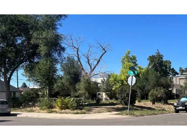 Single-family house For Sale in Denver, Colorado