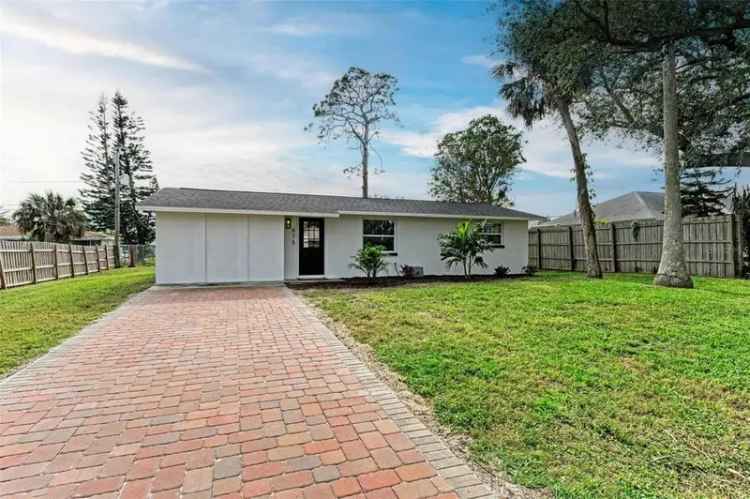 Single-family house For Sale in 875, Royal Road, South Venice, Florida