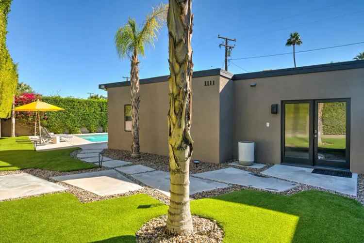 Single-family house For Sale in 1111, East Tachevah Drive, Palm Springs, California