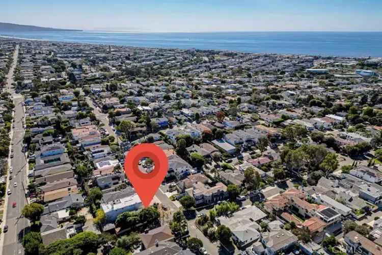 Single-family house For Sale in 3010, Laurel Avenue, Manhattan Beach, California