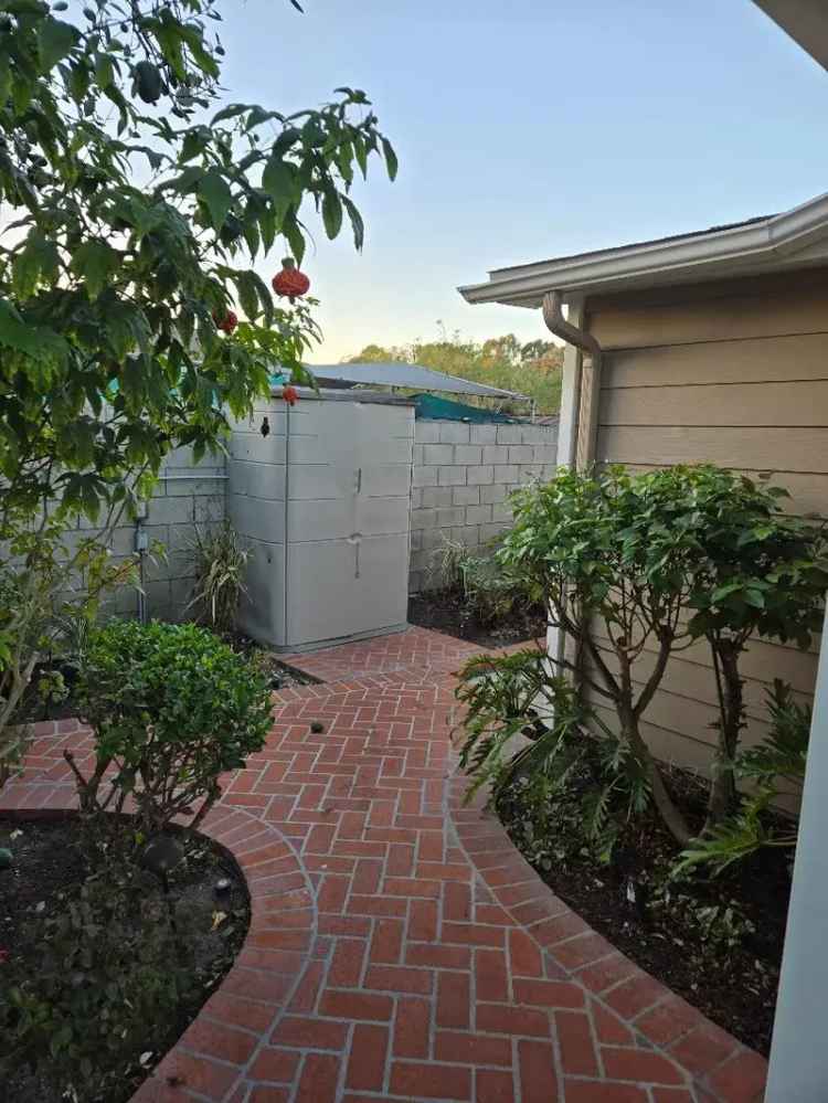 Spacious Remodeled House in Long Beach