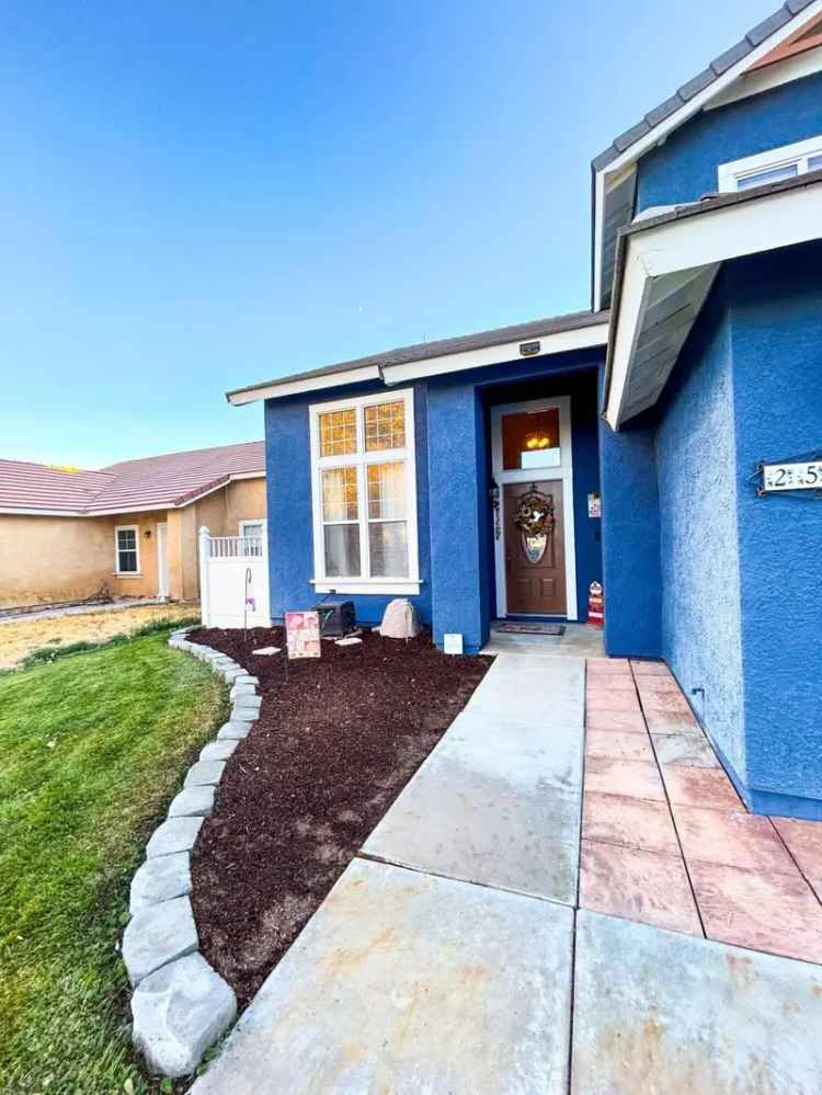 Single-family house For Sale in Rosamond, California