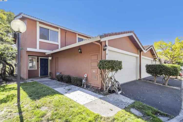 House For Sale in Oakland, California