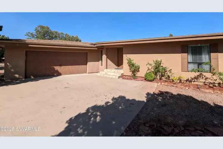 Single-family house For Sale in 15, Mission Circle, Sedona, Arizona