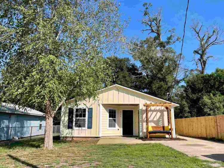 Single-family house For Sale in 622, North G Street, Pensacola, Florida