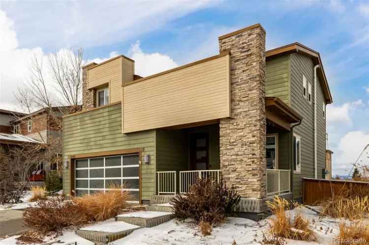 Single-family house For Sale in 10081, Truckee Street, Commerce City, Colorado