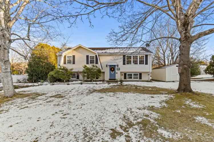 Single-family house For Sale in 39, Caribou Drive, Norwich, Connecticut